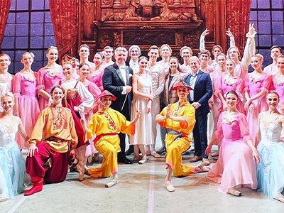 Відомий Київський міський балет України відвідує Чаттанугу для першого туру в США